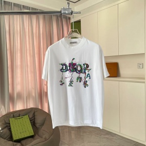 $27.00,Dior Short Sleeve Shirts For Men # 299841