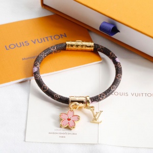 $27.00,Louis Vuitton Bangle For Women # 300099