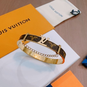 $27.00,Louis Vuitton Bangle For Women # 300111