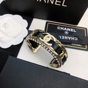 $27.00,Chanel Bangle For Women # 300129