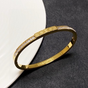 $27.00,Louis Vuitton Bangle For Women # 300140