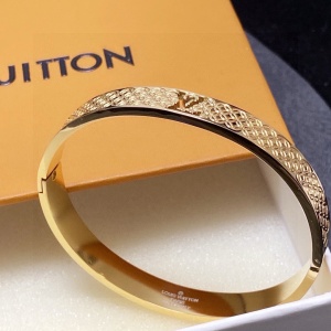 $27.00,Louis Vuitton Bangle For Women # 300178