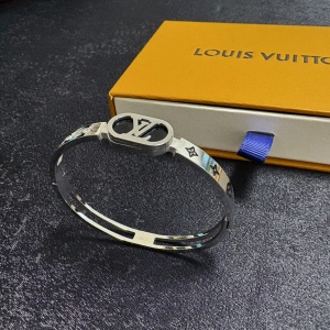 $27.00,Louis Vuitton Bangle For Women # 300179