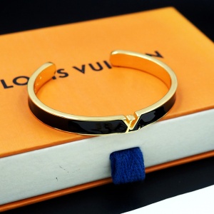 $27.00,Louis Vuitton Bangle For Women # 300199