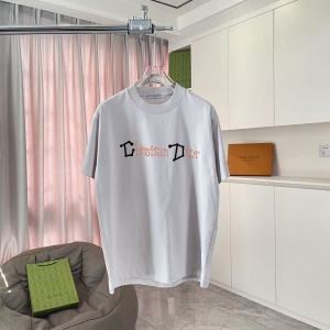 $34.00,Dior Short Sleeve T Shirts For Men # 300328
