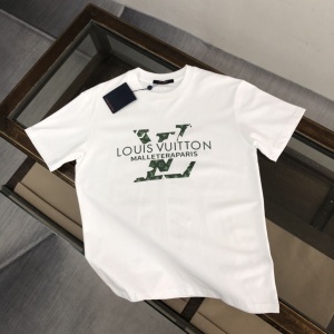$34.00,Louis Vuitton Short Sleeve T Shirts For Men # 300372