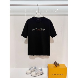 $34.00,Louis Vuitton Short Sleeve T Shirts For Men # 300381