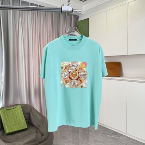 $34.00,Louis Vuitton Short Sleeve T Shirts For Men # 300390