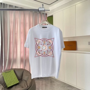 $34.00,Louis Vuitton Short Sleeve T Shirts For Men # 300392