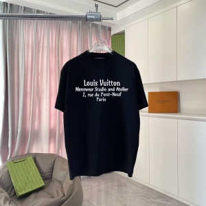 $34.00,Louis Vuitton Short Sleeve T Shirts For Men # 300397