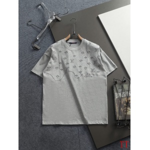 $29.00,Louis Vuitton Short Sleeve T Shirts For Men # 300485