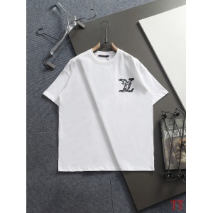 $29.00,Louis Vuitton Short Sleeve T Shirts For Men # 300487