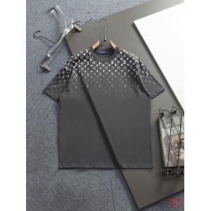 $29.00,Louis Vuitton Short Sleeve T Shirts For Men # 300494