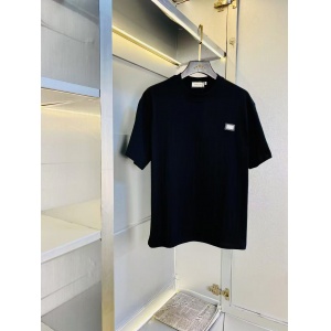 $27.00,Gucci Short Sleeve T Shirts For Men # 300729