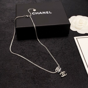$27.00,Louis Vuitton Necklace For Women # 301137