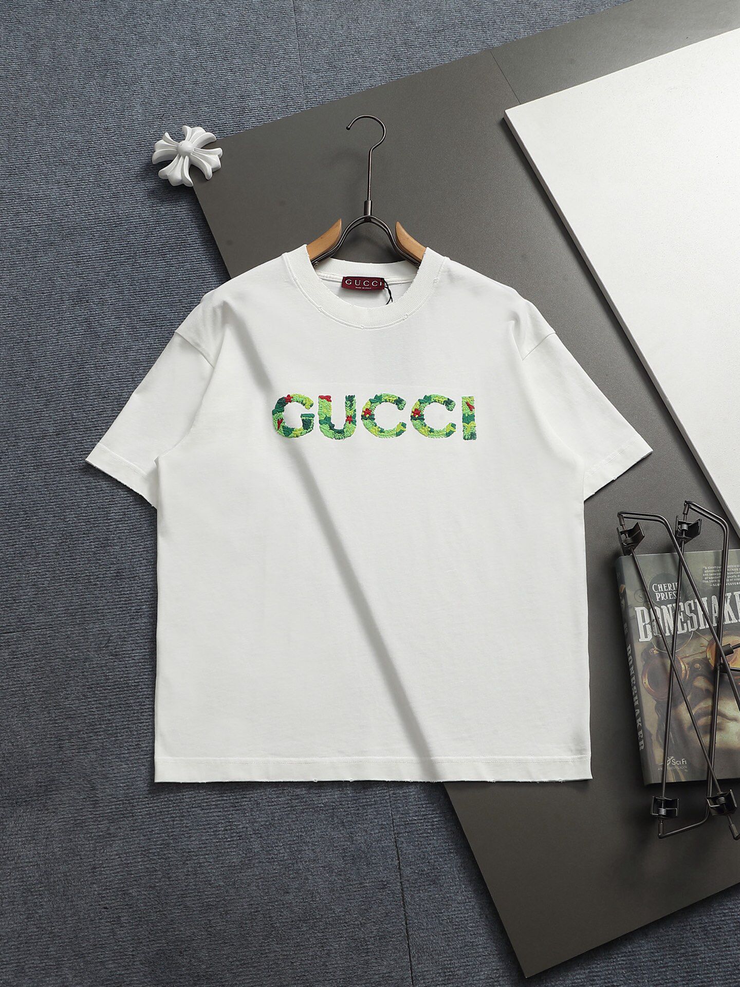 Gucci Short Sleeve T Shirts For Men # 300346