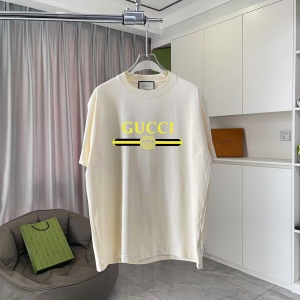 $34.00,Gucci Short Sleeve T Shirts For Men # 301276
