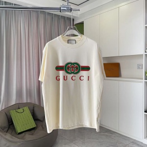 $34.00,Gucci Short Sleeve T Shirts For Men # 301286