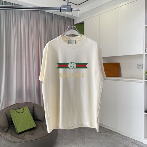 $29.00,Gucci Short Sleeve T Shirts For Men # 301292