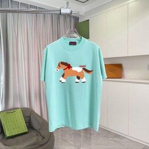 $29.00,Gucci Short Sleeve T Shirts For Men # 301304