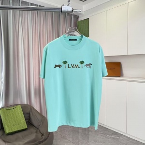 $29.00,Louis Vuitton Short Sleeve T Shirts For Men # 301334