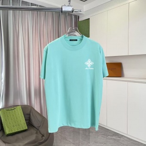 $29.00,Louis Vuitton Short Sleeve T Shirts For Men # 301338