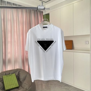 $27.00,Prada Short Sleeve T Shirts For Men # 301362