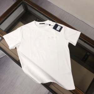$28.00,Louis Vuitton Pure Cotton Short Sleeve T Shirts # 301485