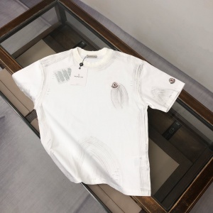 $28.00,Moncler Short Sleeve T Shirts For Men # 301515