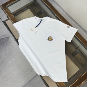 $28.00,Moncler Short Sleeve T Shirts For Men # 301521