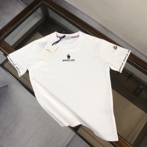 $28.00,Moncler Short Sleeve T Shirts For Men # 301527