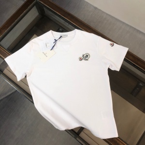 $28.00,Moncler Short Sleeve T Shirts For Men # 301534