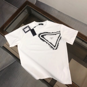 $28.00,Prada Short Sleeve T Shirts For Men # 301559