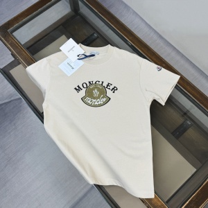 $28.00,Moncler Short Sleeve T Shirts For Men # 301583