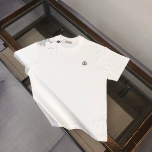 $28.00,Moncler Short Sleeve T Shirts For Men # 301592