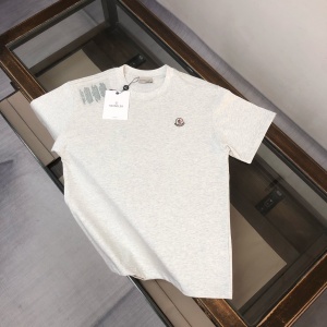 $28.00,Moncler Short Sleeve T Shirts For Men # 301594