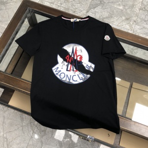 $28.00,Moncler Short Sleeve T Shirts For Men # 301614