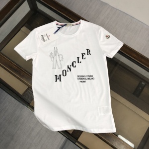 $28.00,Moncler Short Sleeve T Shirts For Men # 301616