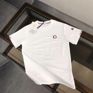 $28.00,Moncler Short Sleeve T Shirts For Men # 301628