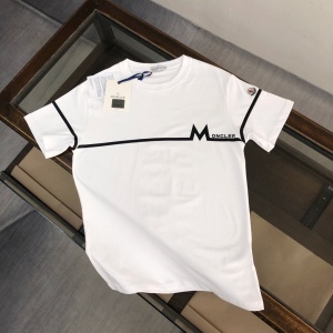 $28.00,Moncler Short Sleeve T Shirts For Men # 301629