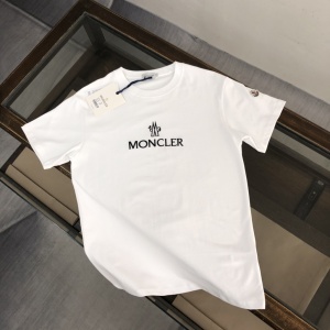 $28.00,Moncler Short Sleeve T Shirts For Men # 301638