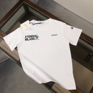 $28.00,Moncler Short Sleeve T Shirts For Men # 301655