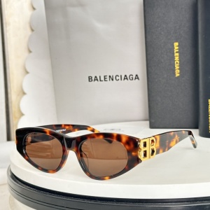 $55.00,Balenciaga Sunglasses # 302105