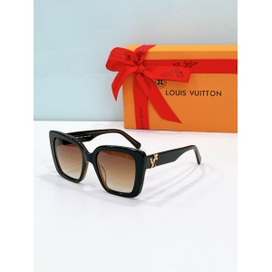 $55.00,Louis Vuitton Sunglasses # 302108