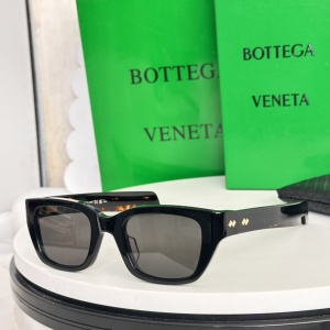 $55.00,Bottega Veneta Sunglasses # 302114
