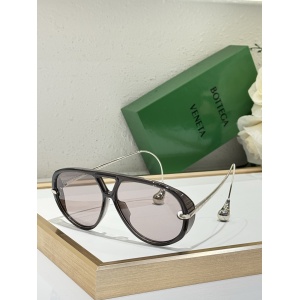 $55.00,Bottega Veneta Sunglasses # 302119