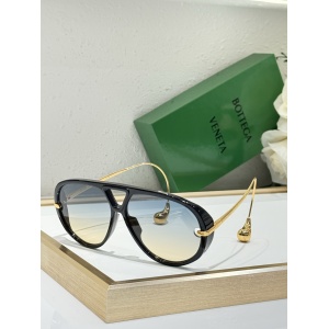 $55.00,Bottega Veneta Sunglasses # 302120