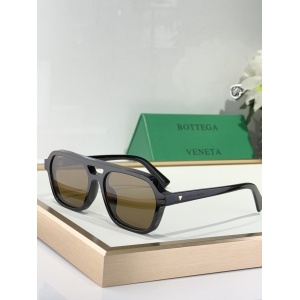 $55.00,Bottega Veneta Sunglasses # 302134