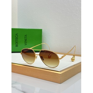 $55.00,Bottega Veneta Sunglasses # 302154