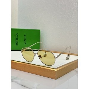 $55.00,Bottega Veneta Sunglasses # 302155